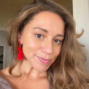 Meet your Posher, Cara